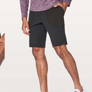 Lululemon For The People Short 11" men’s athletic gym shorts 
Black